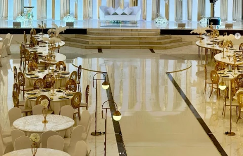 Caso de ingenier&iacute;a de JBN Tiles: Sal&oacute;n de bodas en Om&aacute;n
